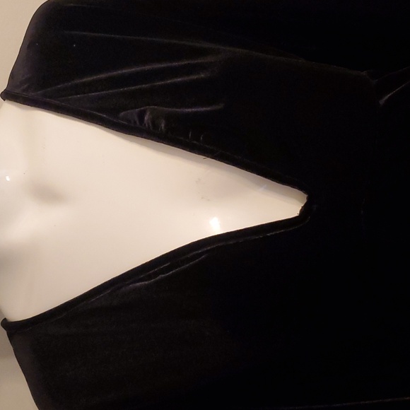 Seeing One Piece Velvet low cut Blouse - Picture 2 of 7